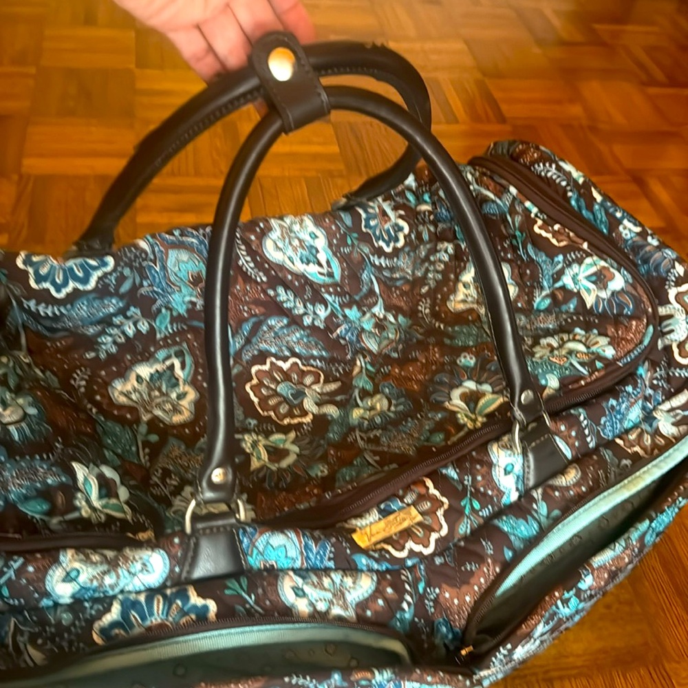 Vera Bradley Rolling Wheeled LuggageDuffel Travel Bag Retired Java Blue Paisley